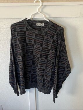 Vintage Method Men's XL Patterned Sweater.